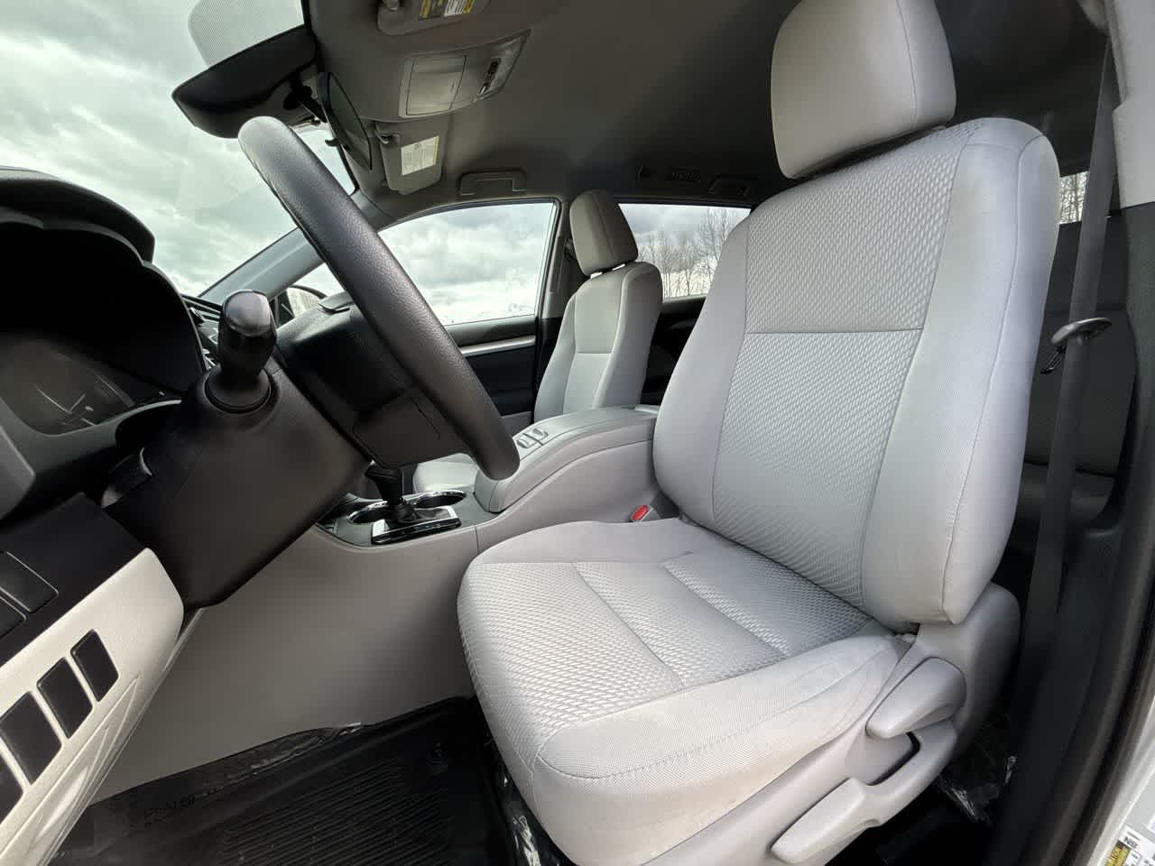Thumbnail: 2019 Toyota Highlander - 7