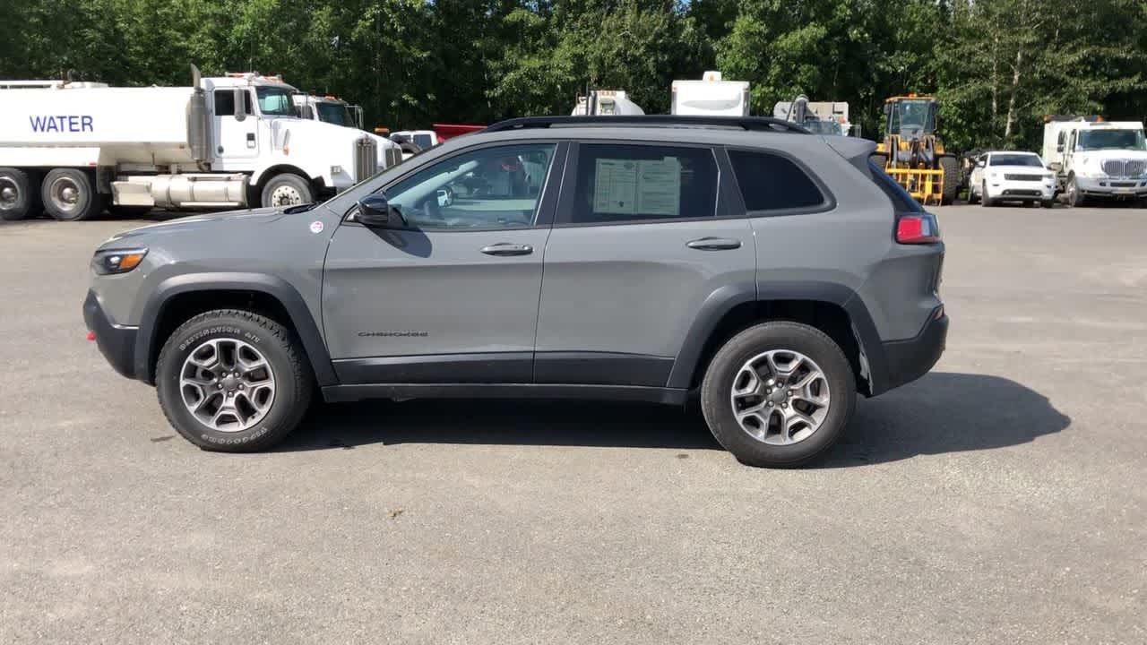 Thumbnail: 2022 Jeep Cherokee - 8