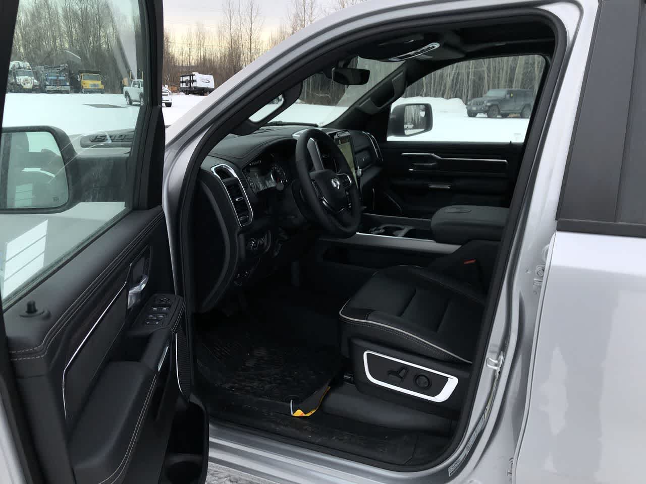 2025 RAM 1500 Laramie 23