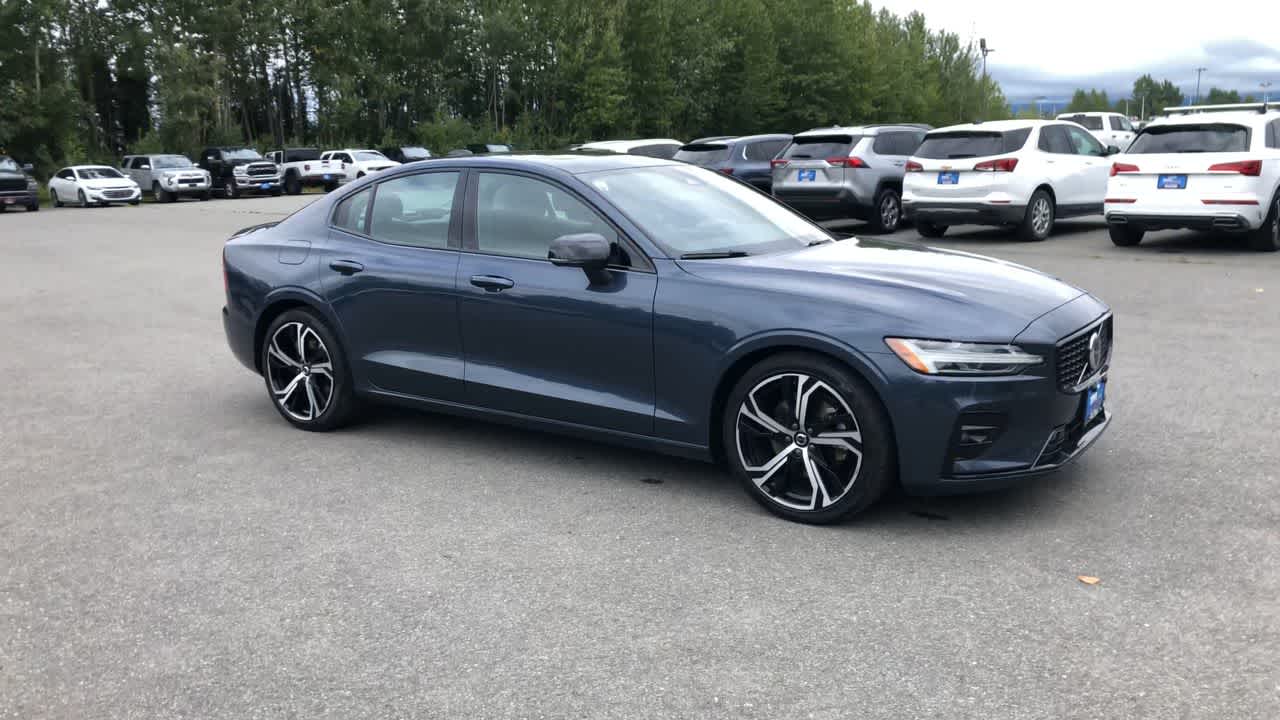 Thumbnail: 2024 Volvo S60 - 17