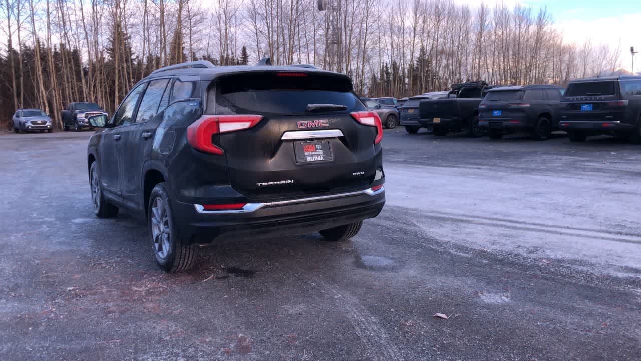 Thumbnail: 2024 GMC Terrain - 11