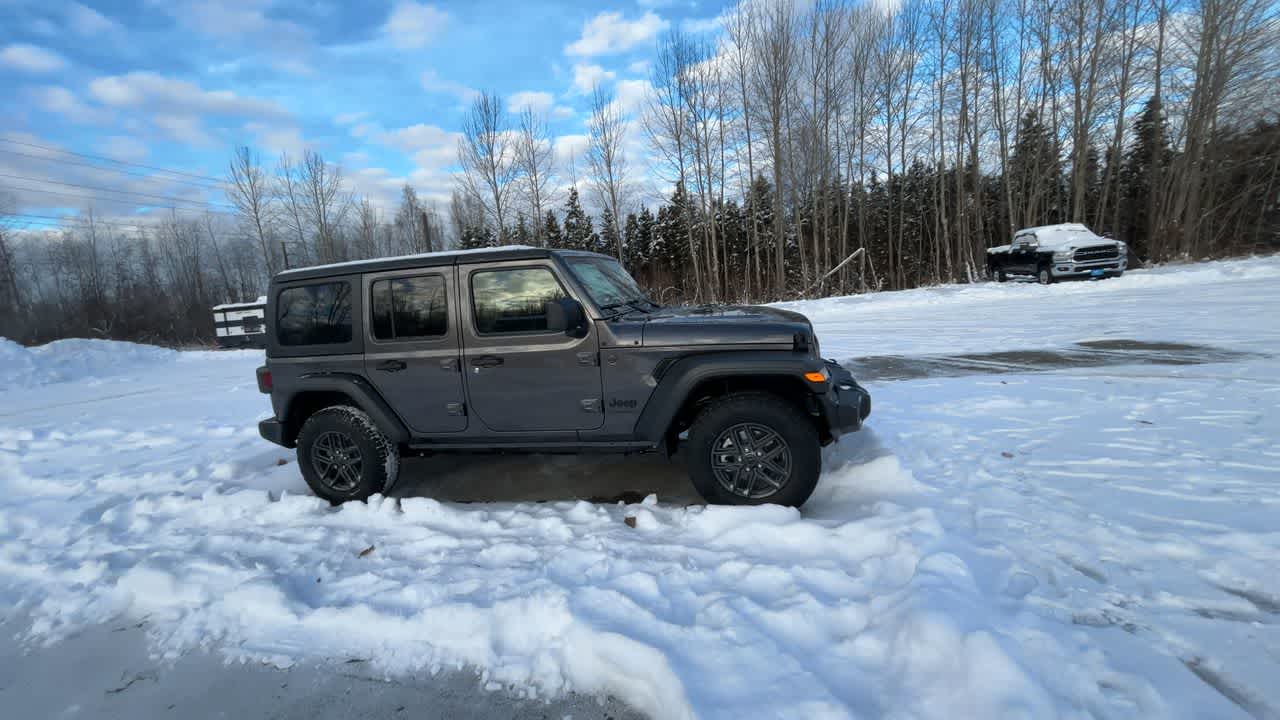 Thumbnail: 2026 Jeep Wrangler - 2