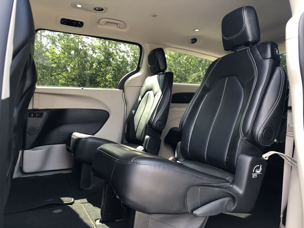 Thumbnail: 2024 Chrysler Pacifica - 22