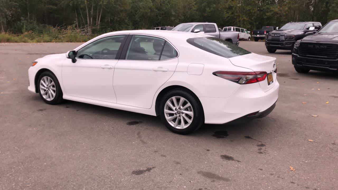 Thumbnail: 2024 Toyota Camry - 9