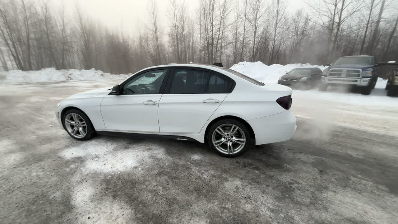 Thumbnail: 2013 BMW 3 Series - 9