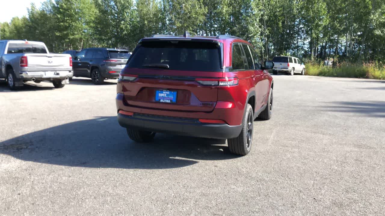 Thumbnail: 2025 Jeep Grand Cherokee - 12