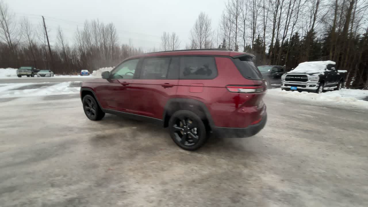 Thumbnail: 2025 Jeep Grand Cherokee - 10