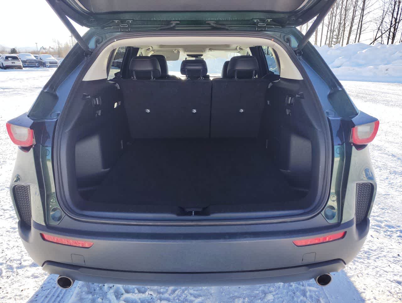 Thumbnail: 2025 Mazda CX-50 - 12