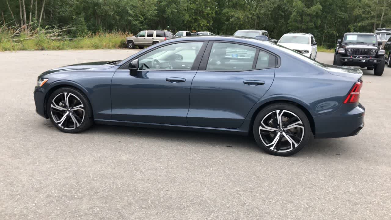 Thumbnail: 2024 Volvo S60 - 8