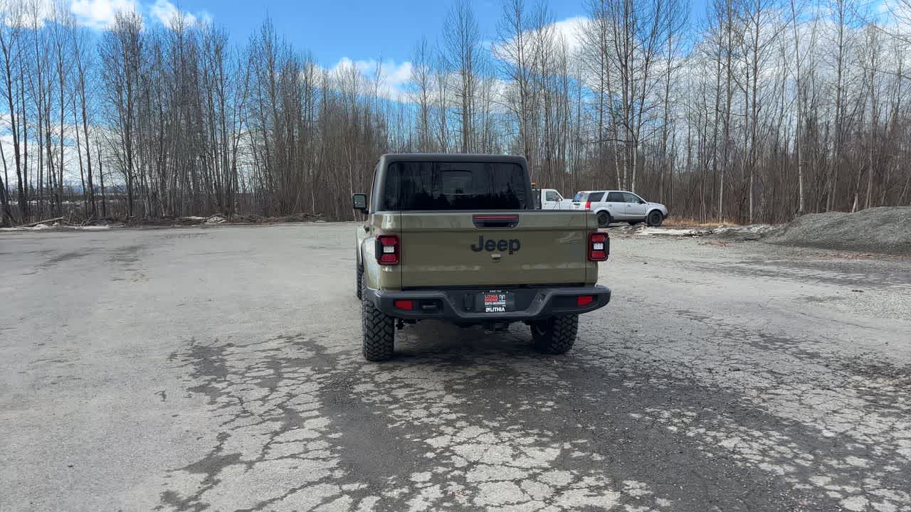 Thumbnail: 2026 Jeep Gladiator - 12