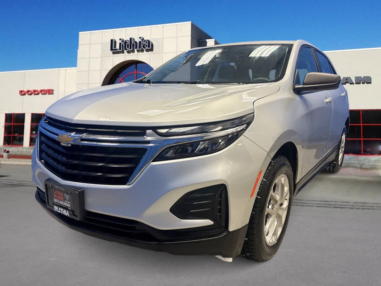 Thumbnail: 2022 Chevrolet Equinox - 1