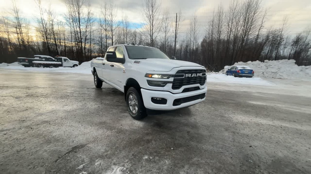 New 2026 Ram 2500 BIG HORN CREW CAB 4X4 8' BOX Pickup
