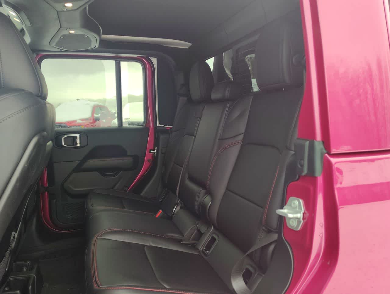 Thumbnail: 2024 Jeep Gladiator - 22