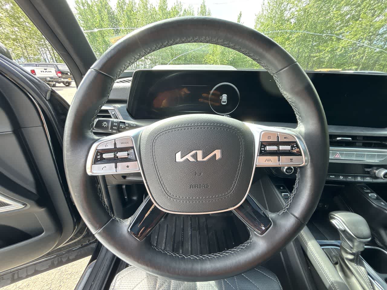 Thumbnail: 2023 Kia Telluride - 25