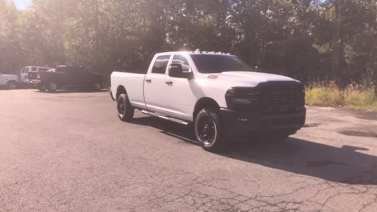 2026 Ram 3500 Tradesman photo 3