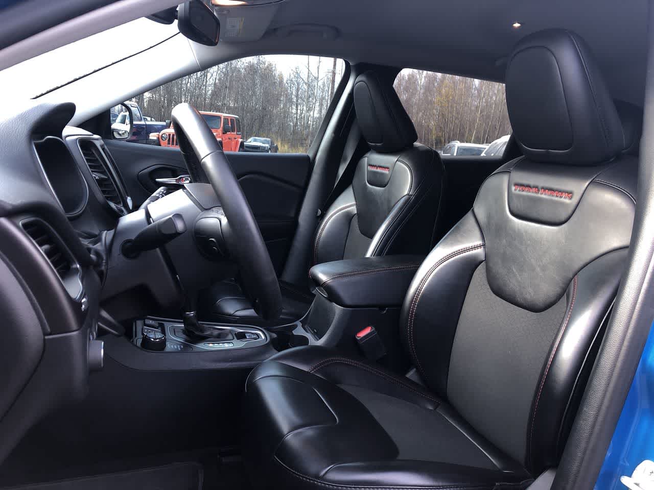 Thumbnail: 2022 Jeep Cherokee - 31