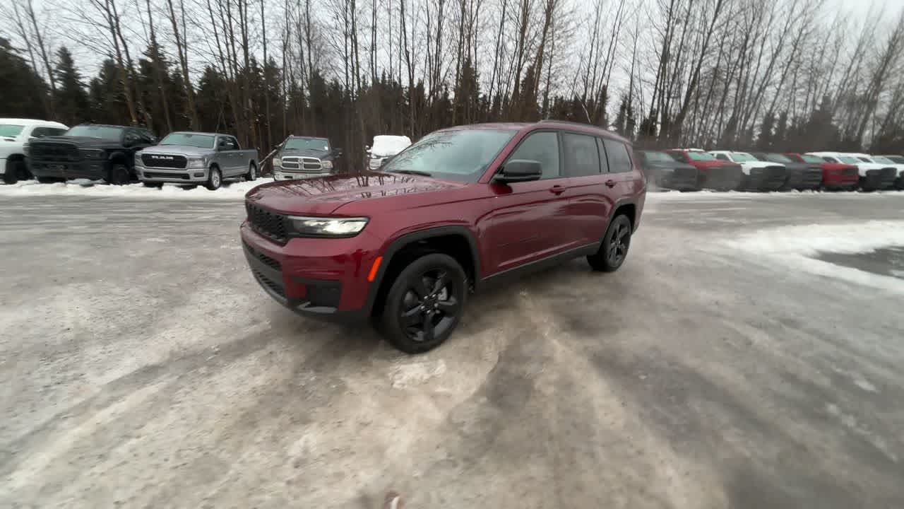 Thumbnail: 2025 Jeep Grand Cherokee - 6