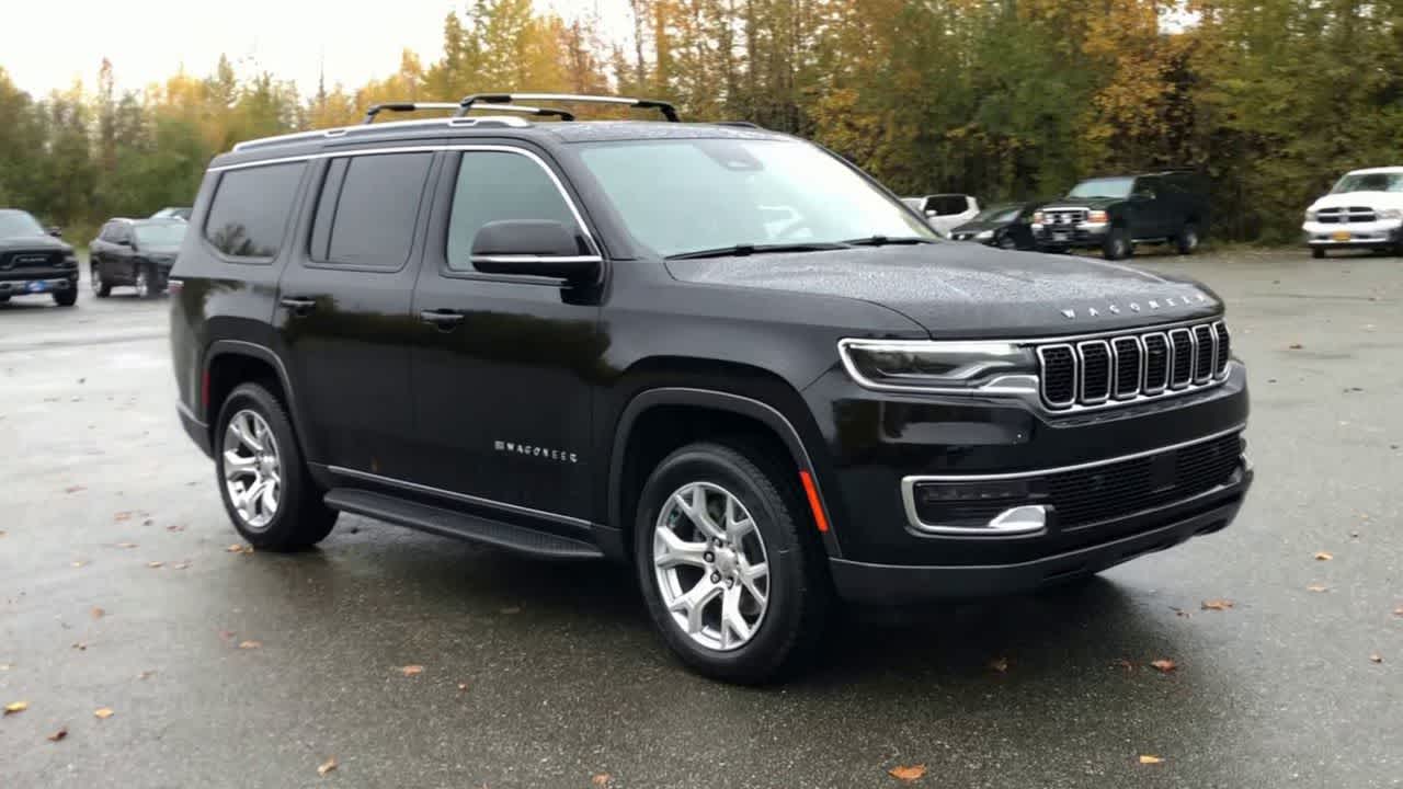 Thumbnail: 2022 Jeep Wagoneer - 2