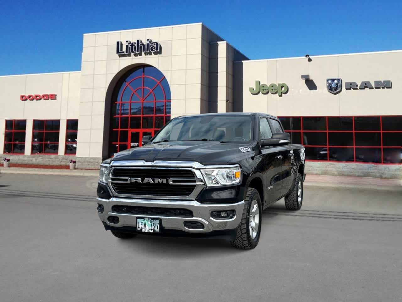 2020 RAM 1500 Big Horn/Lone Star 4x4 Crew Cab 5'7's photo