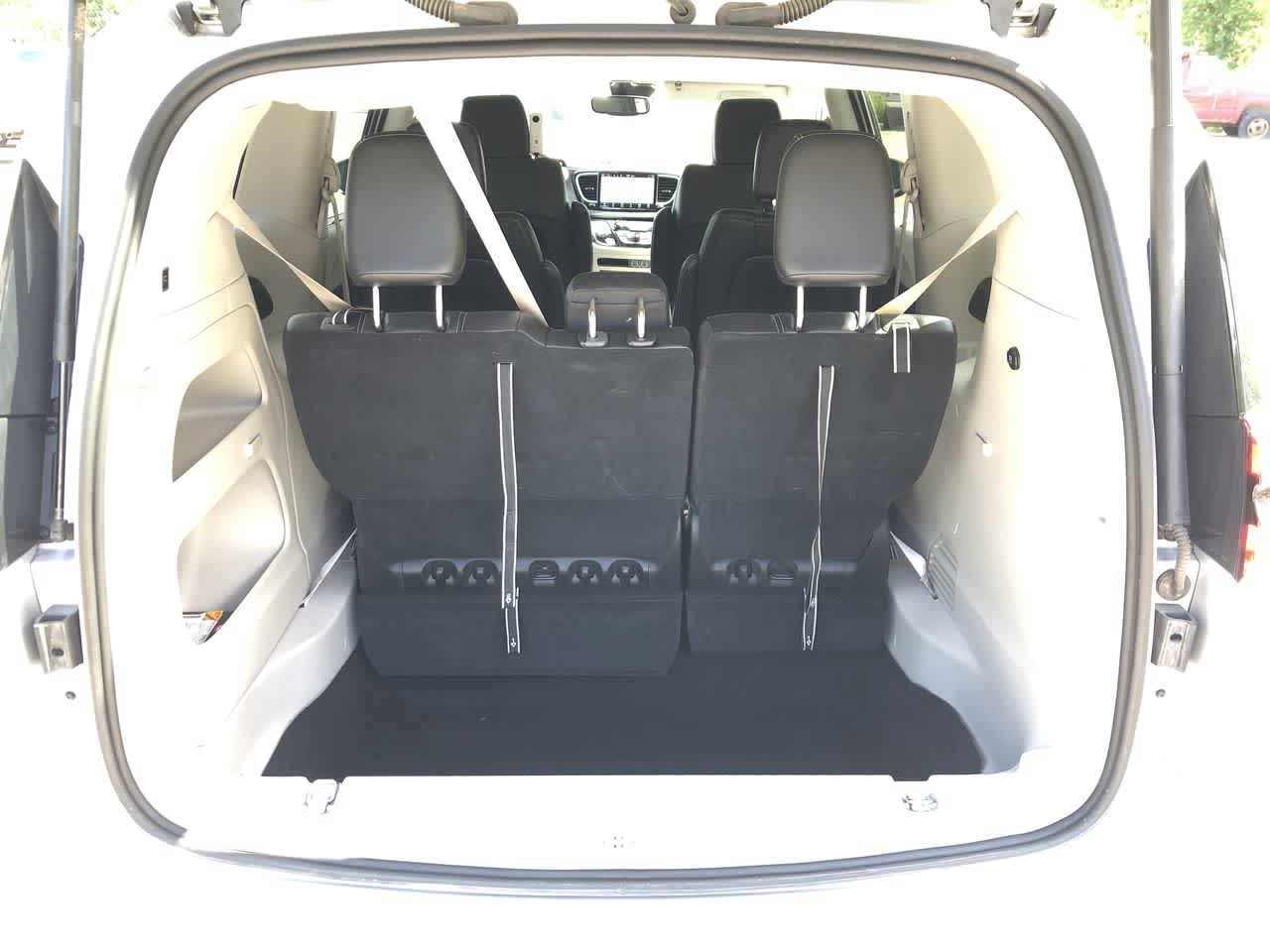 Thumbnail: 2024 Chrysler Pacifica - 20