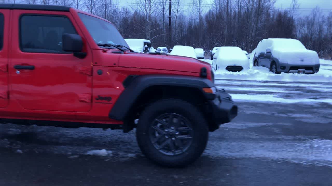 Thumbnail: 2026 Jeep Wrangler - 16