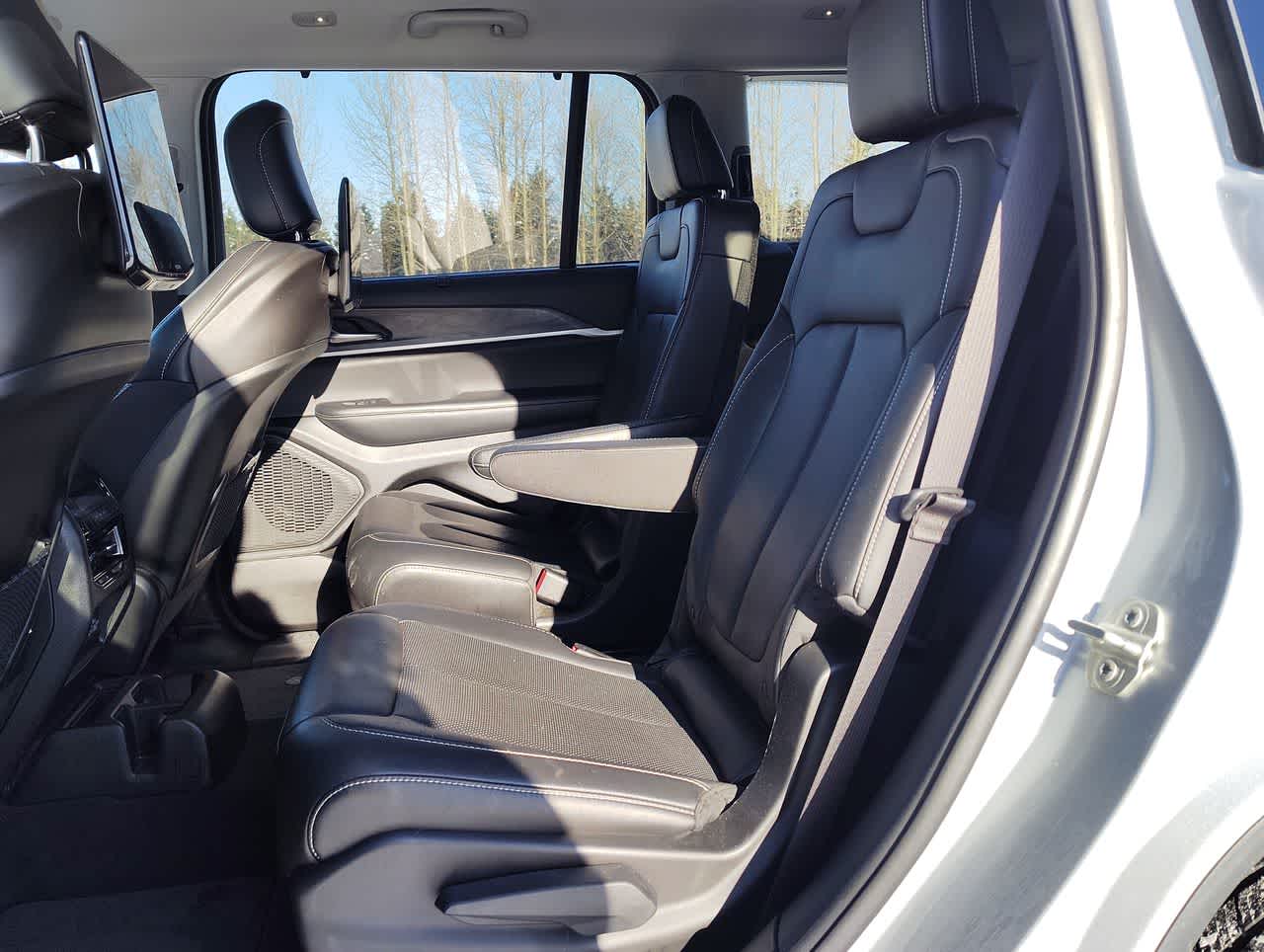 Thumbnail: 2023 Jeep Grand Cherokee L - 15