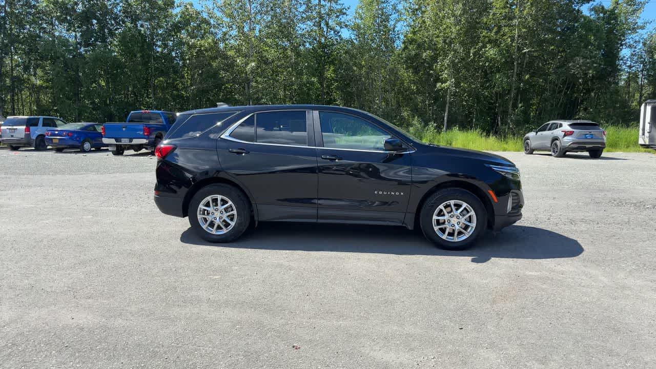 Thumbnail: 2024 Chevrolet Equinox - 16
