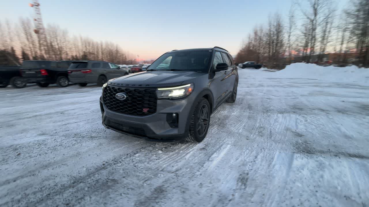 Thumbnail: 2025 Ford Explorer - 5