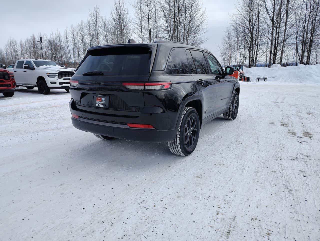 Thumbnail: 2026 Jeep Grand Cherokee - 8