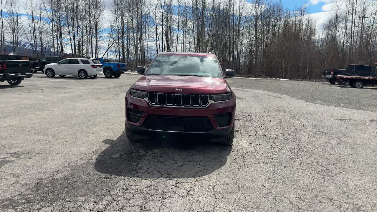 Thumbnail: 2026 Jeep Grand Cherokee - 4