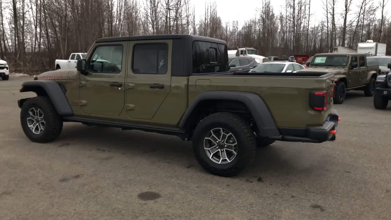 Thumbnail: 2025 Jeep Gladiator - 9