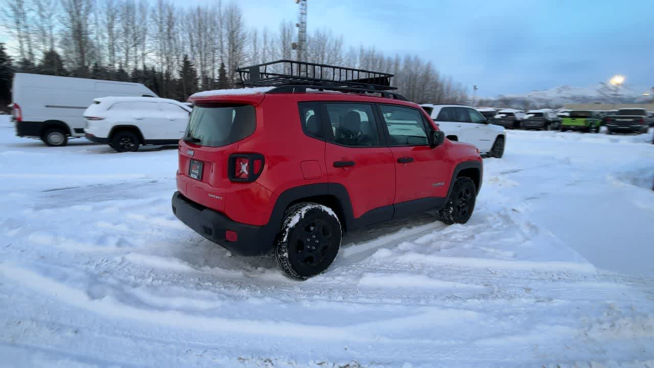 Thumbnail: 2017 Jeep Renegade - 14