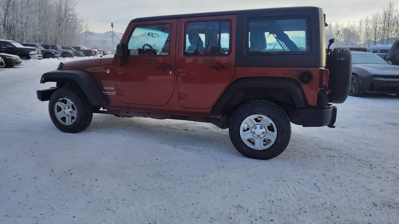 Thumbnail: 2014 Jeep Wrangler - 9