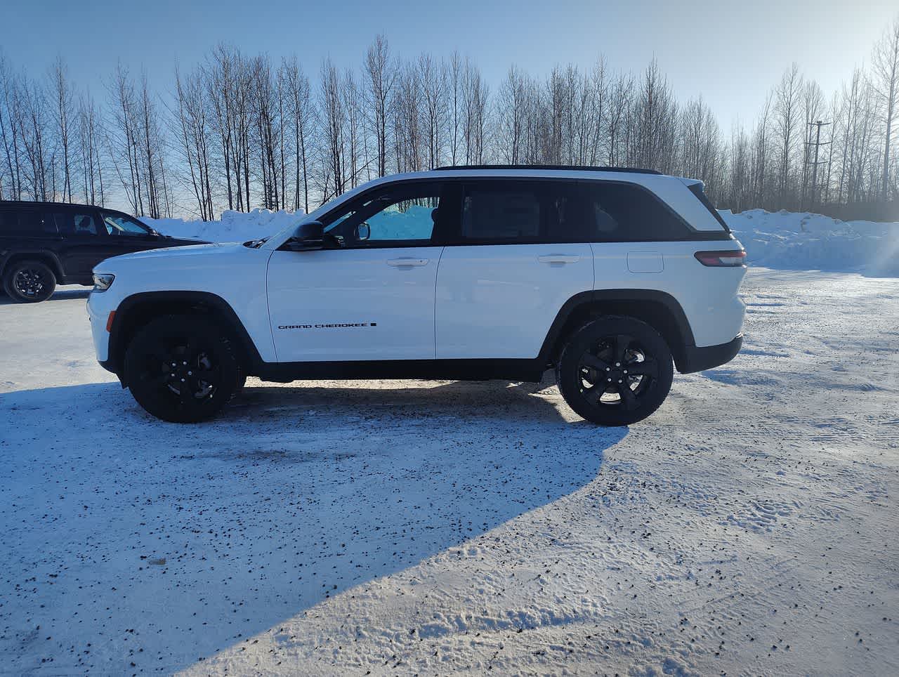 Thumbnail: 2026 Jeep Grand Cherokee - 5