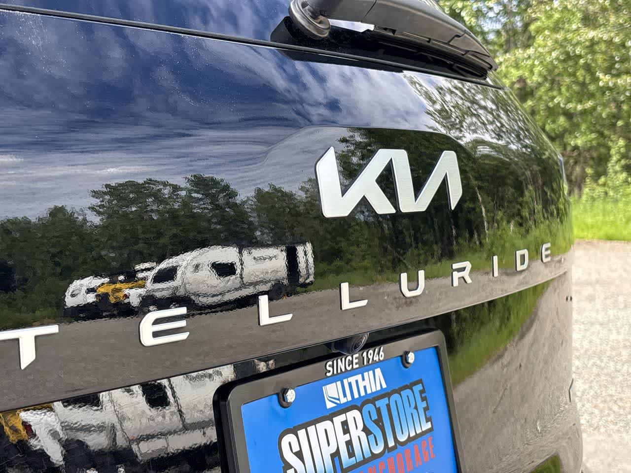 Thumbnail: 2023 Kia Telluride - 18