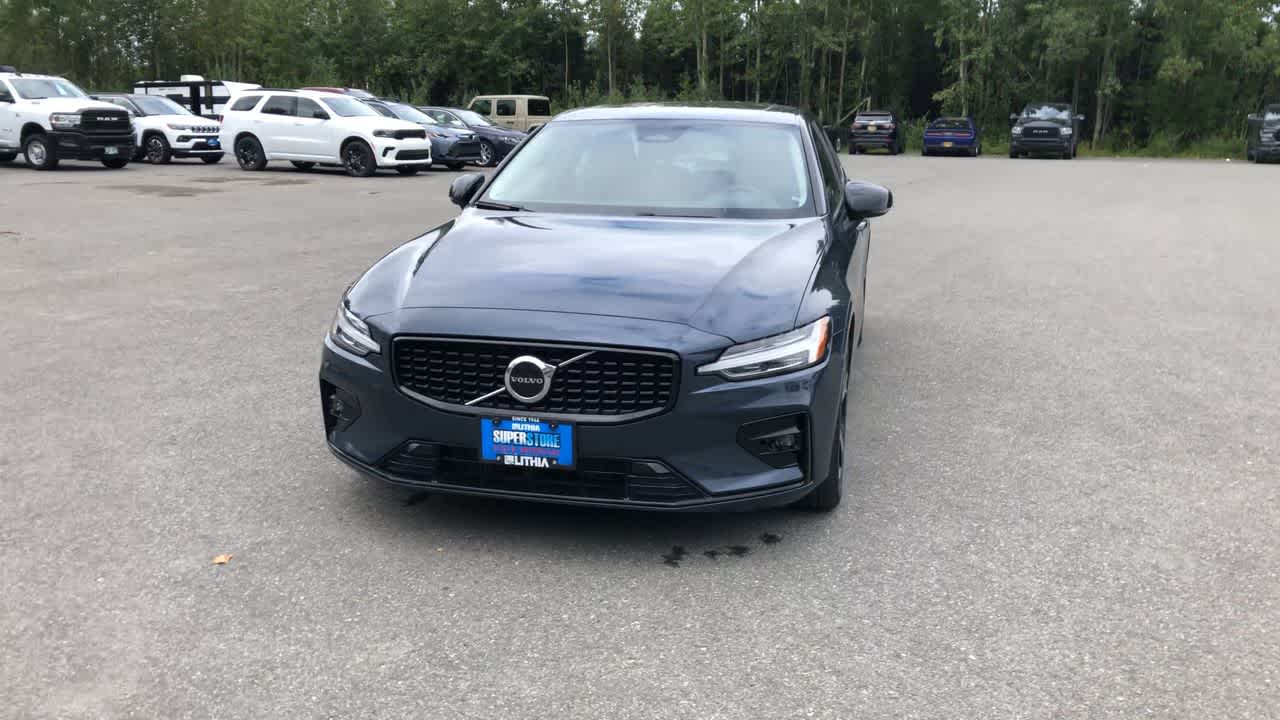 Thumbnail: 2024 Volvo S60 - 4