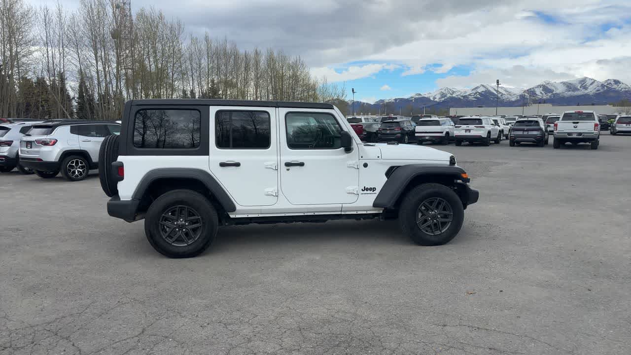 Thumbnail: 2024 Jeep Wrangler - 16