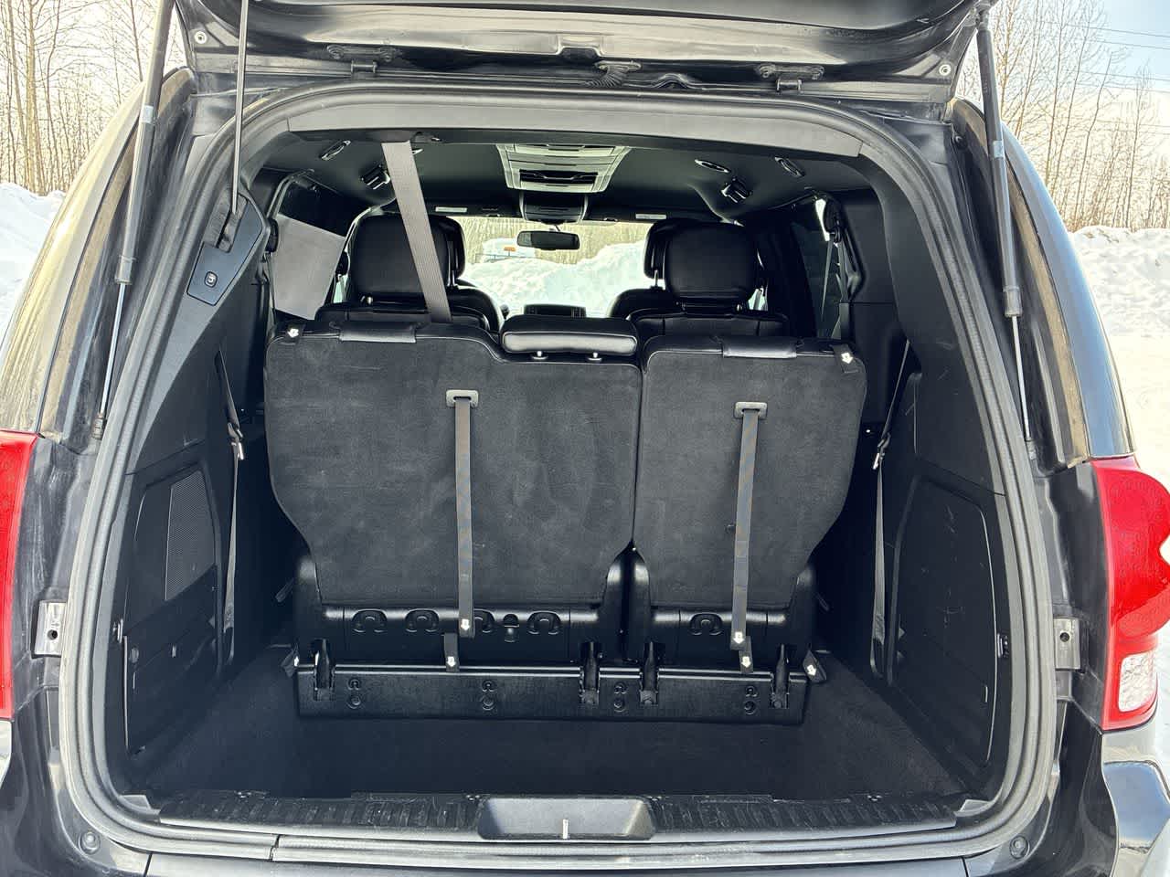 Thumbnail: 2018 Dodge Grand Caravan - 12