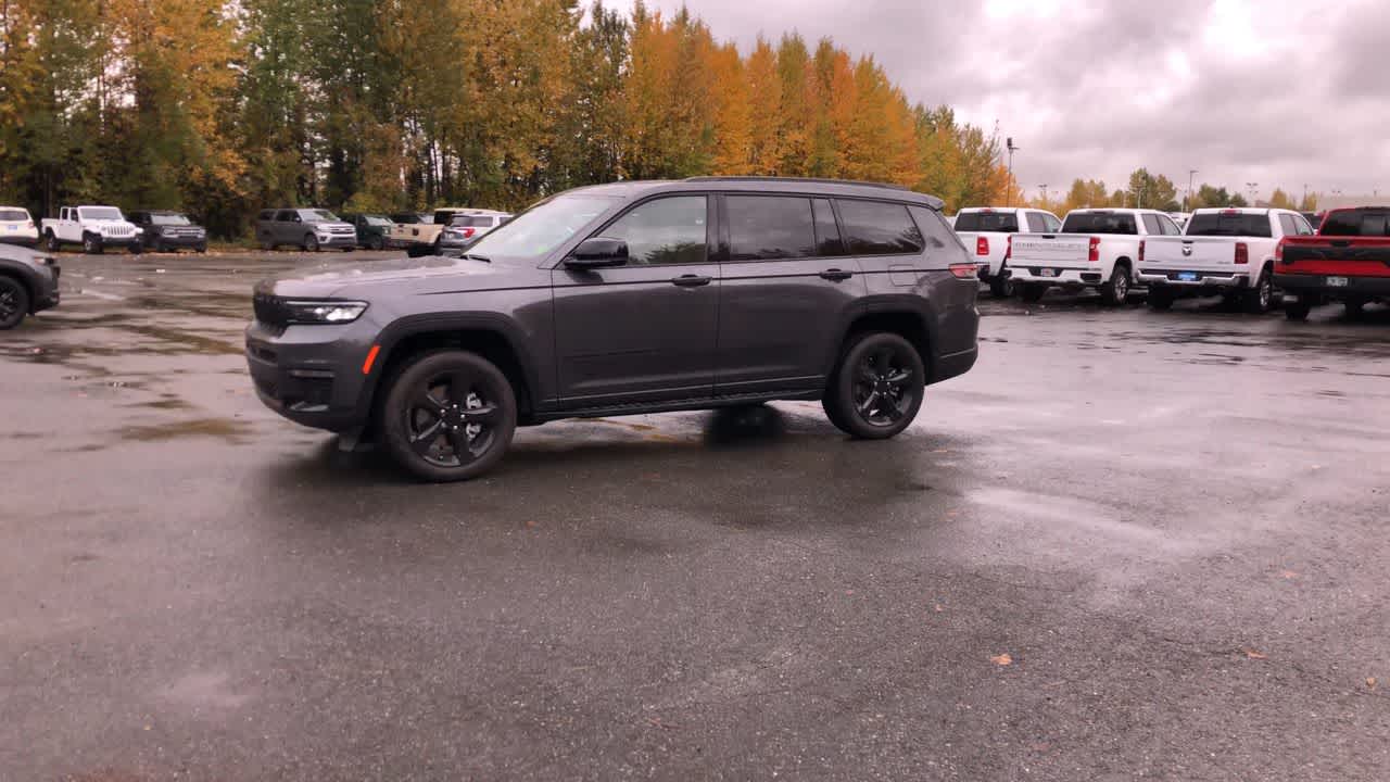 Thumbnail: 2025 Jeep Grand Cherokee - 7