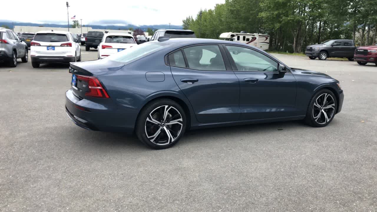 Thumbnail: 2024 Volvo S60 - 14