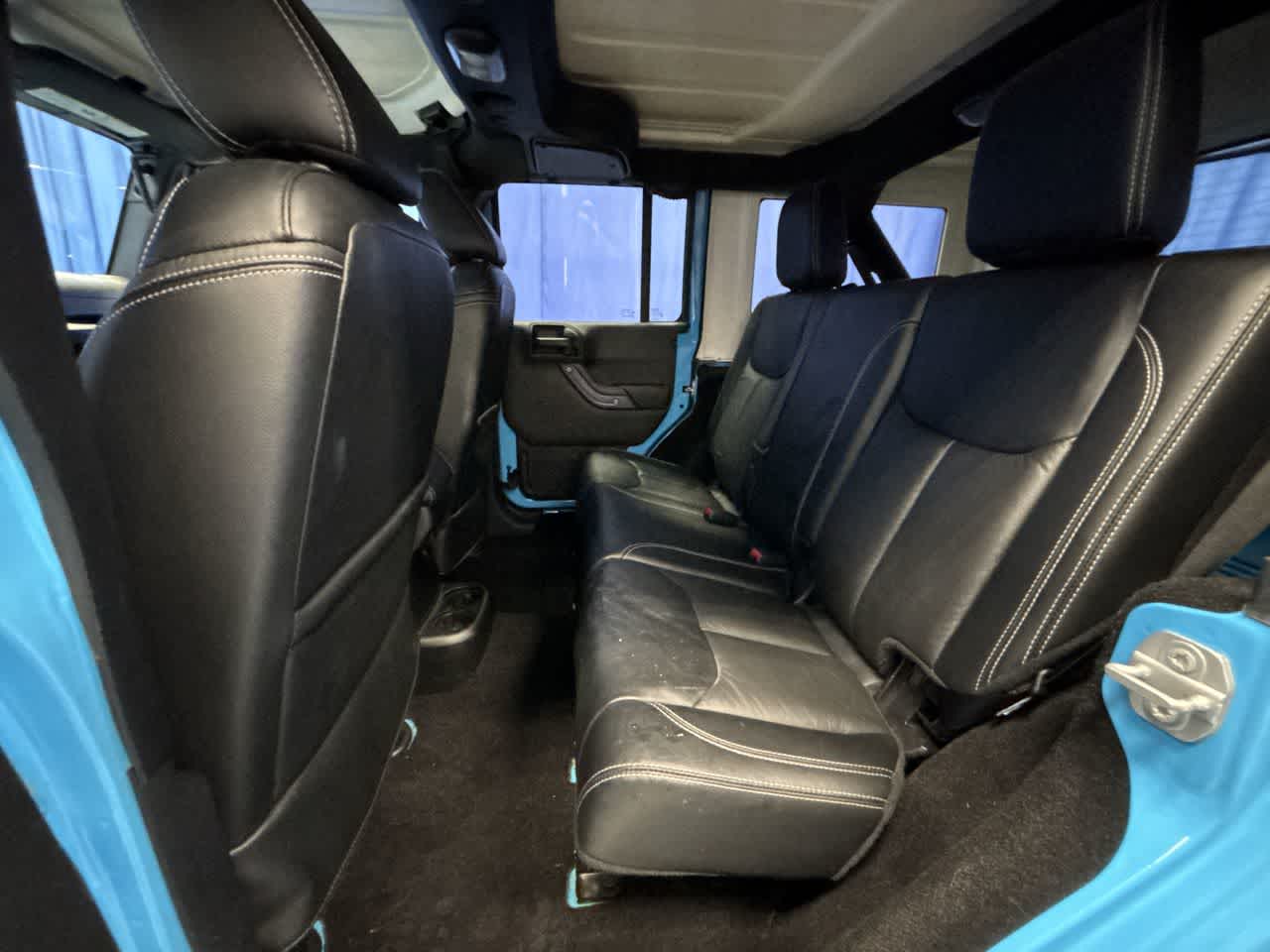 Thumbnail: 2017 Jeep Wrangler - 13