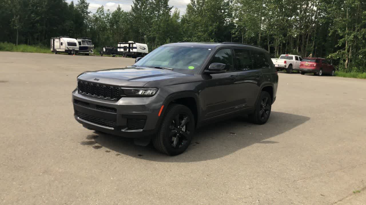 Thumbnail: 2025 Jeep Grand Cherokee - 5