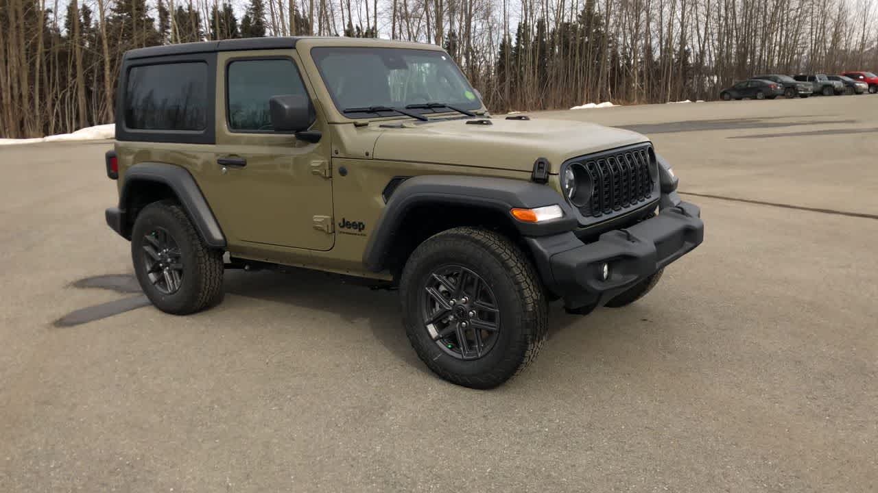 Thumbnail: 2025 Jeep Wrangler - 17