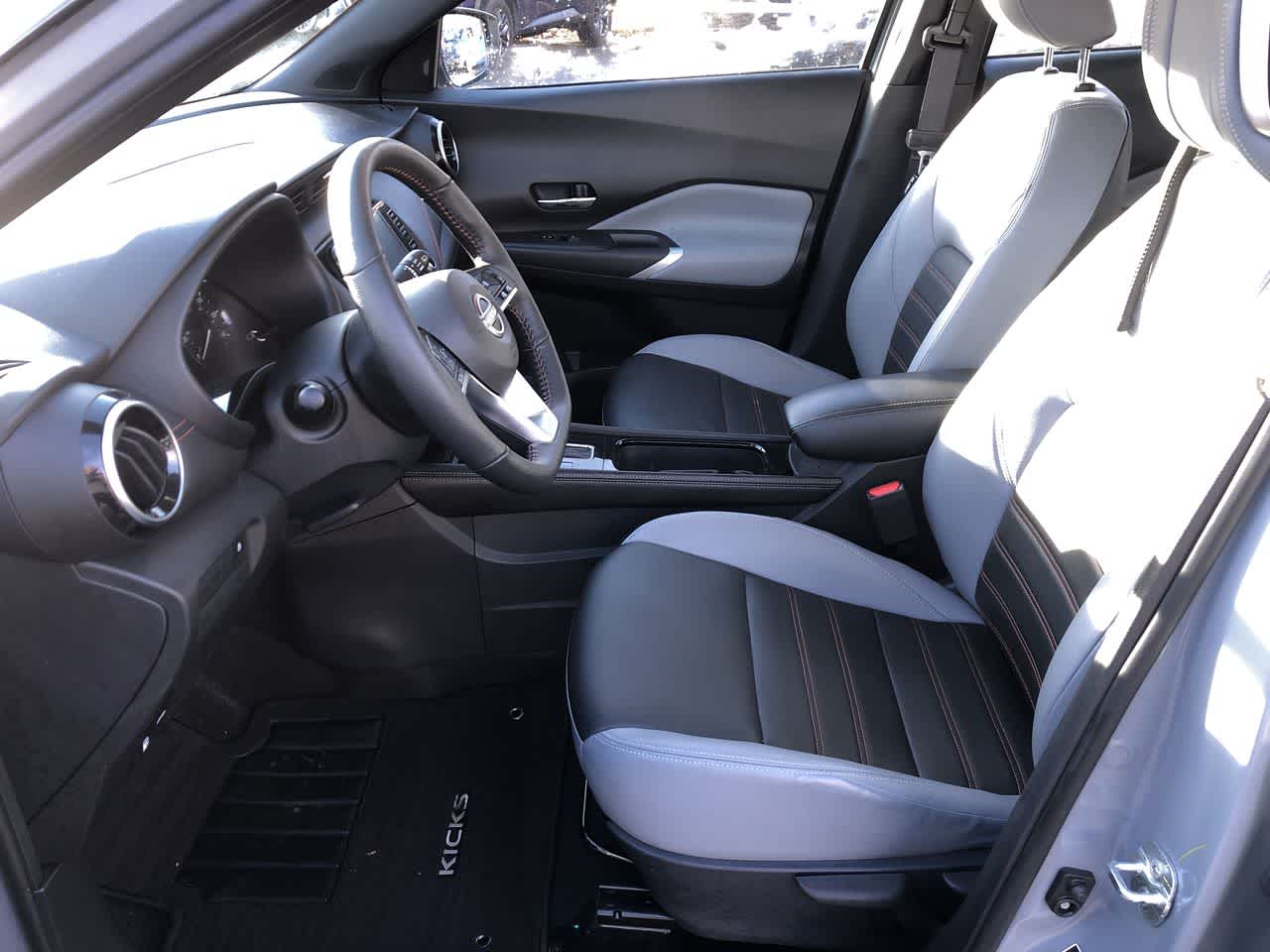 Thumbnail: 2023 Nissan Kicks - 23