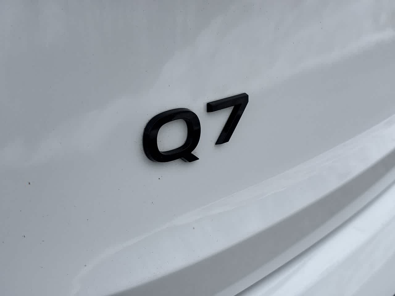 Thumbnail: 2025 Audi Q7 - 10