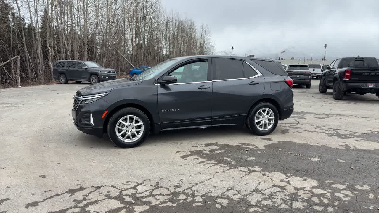 Thumbnail: 2022 Chevrolet Equinox - 7