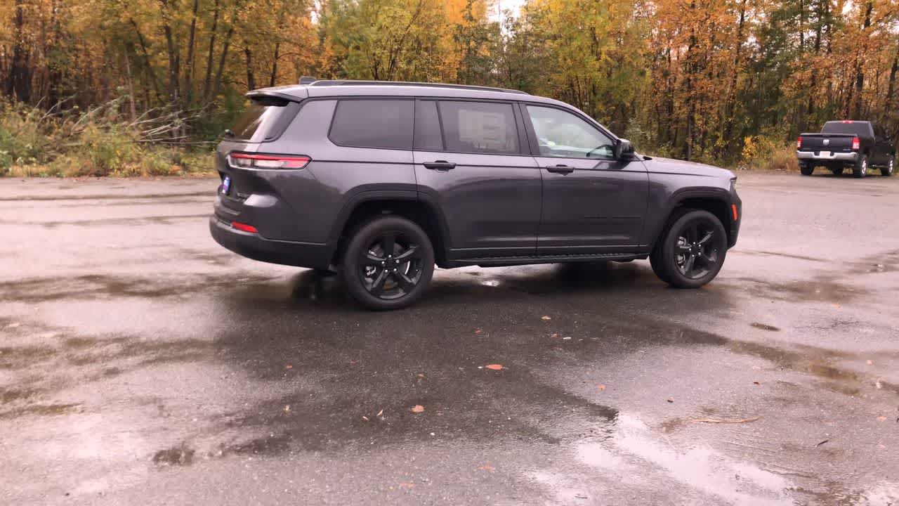 Thumbnail: 2025 Jeep Grand Cherokee - 15