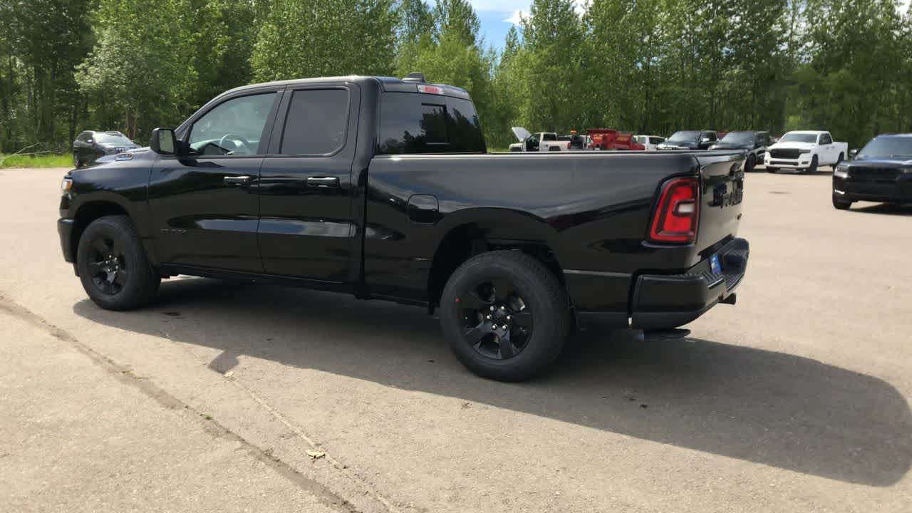 Thumbnail: 2025 RAM 1500 - 9