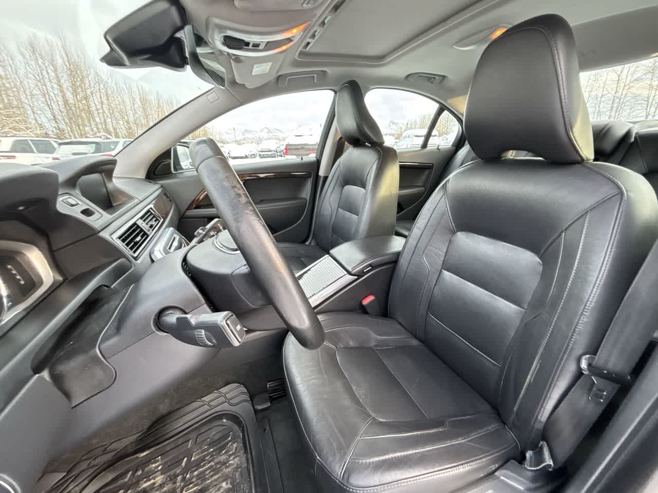 Thumbnail: 2016 Volvo S80 - 22