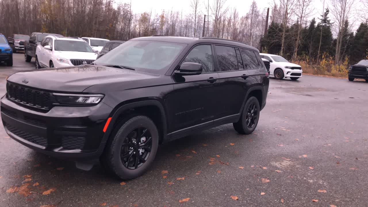 Thumbnail: 2024 Jeep Grand Cherokee L - 5